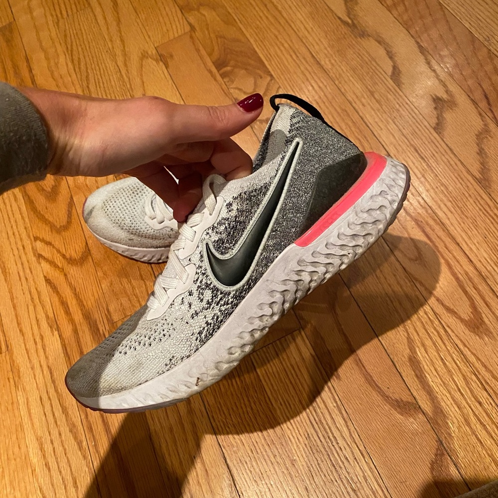 Nike React Sneakers size 8.5